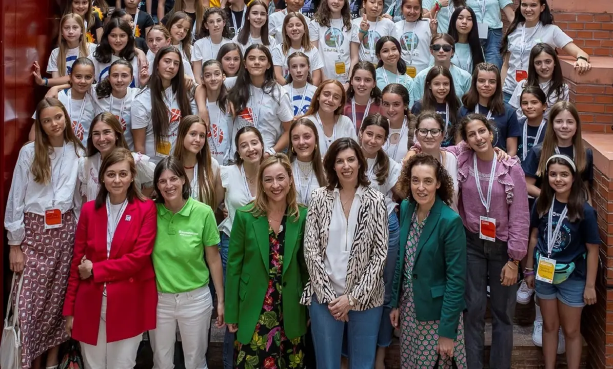 Technovation Girls es un programa internacional que en su &uacute;ltima edici&oacute;n reuni&oacute; a m&aacute;s de 33.000 ni&ntilde;as de todo el mundo, con el apoyo de 7.500 voluntarios y m&aacute;s de 3.200 proyectos creados con base en tecnolog&iacute;a e inteligencia artificial.
