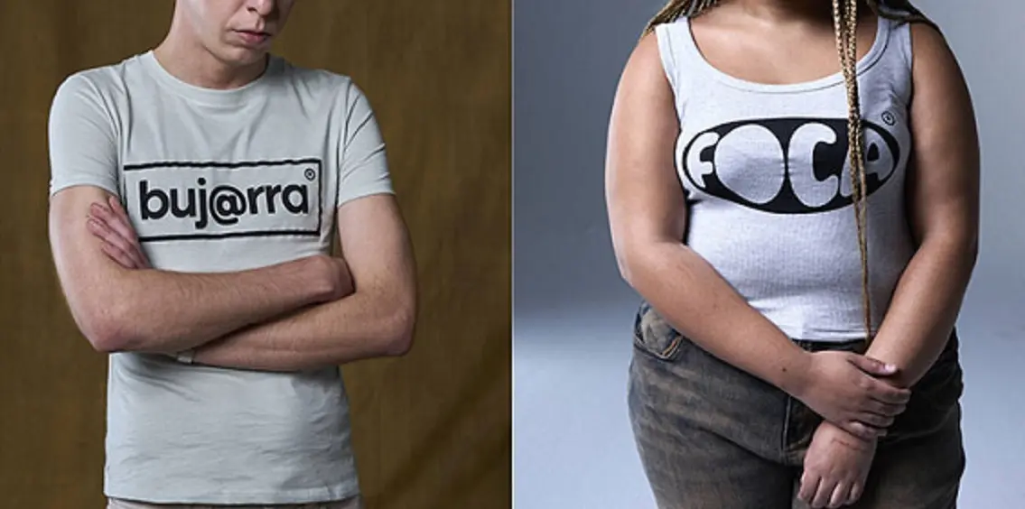 En la foto, parte de la imagen de la campa&ntilde;a "El odio deja marcas"
