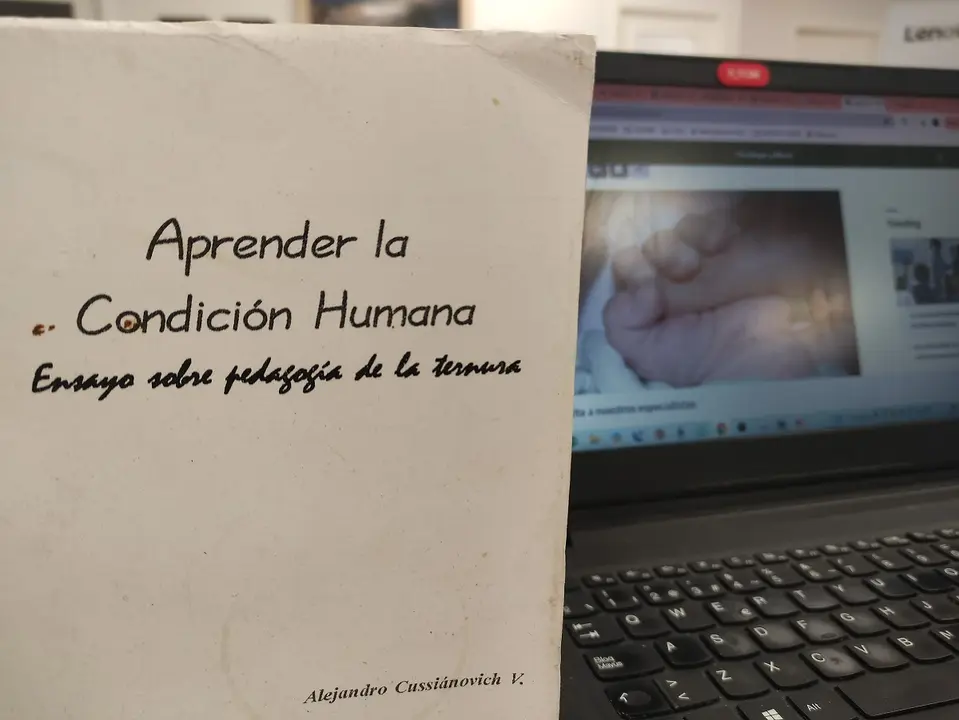 Ensayo sobre la pedagog&iacute;a de la ternura de Alejandro Cussi&aacute;novich