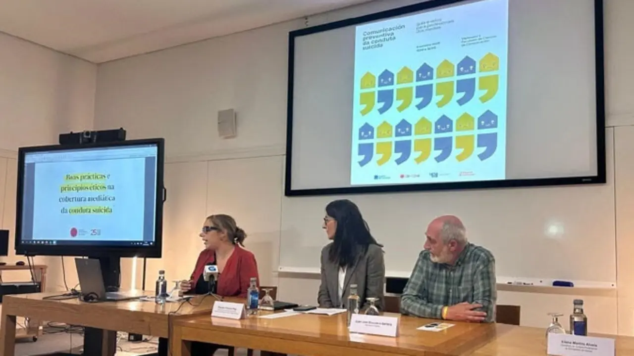 Acto de presentaci&oacute;n de las recomendaciones sobre c&oacute;mo informar sobre el suicidio documento (Foto: Colexio Xornalistas